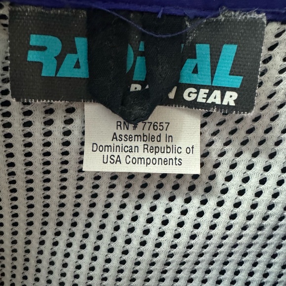 New with tags Radical Black 90s Mesh Lined Full Zip. Vintage!!
Windbreaker - L - Picture 5 of 6